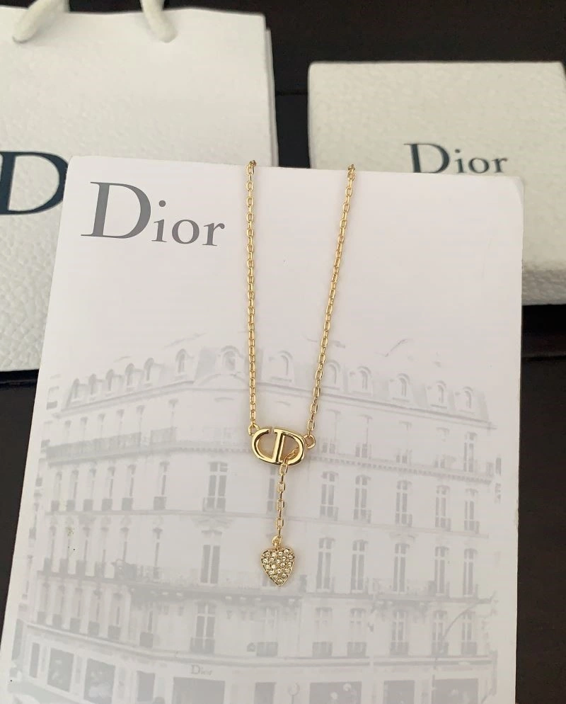 Soft Christian Dior Necklaces 234089