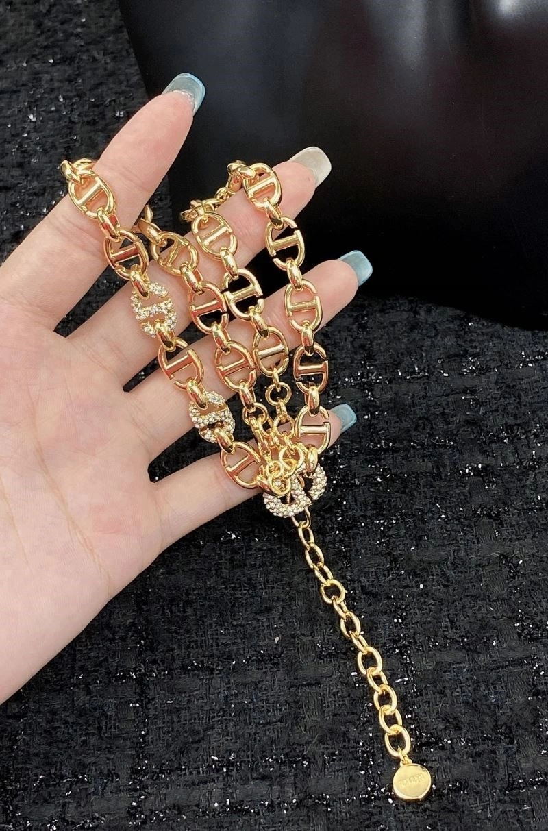 Christian Dior Necklaces ModernLook 234076