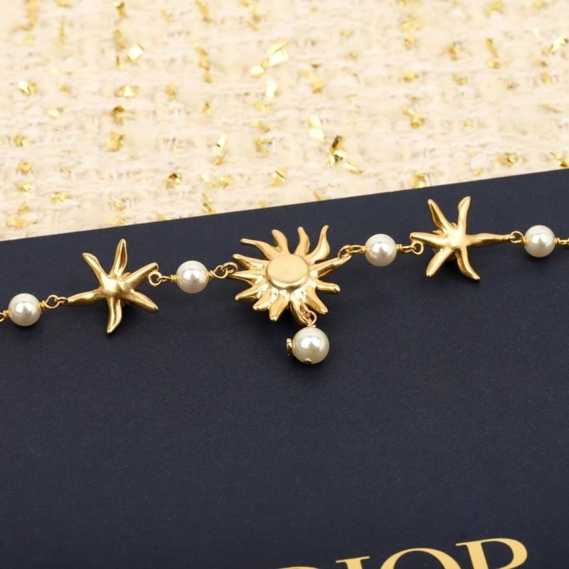 Bold Christian Dior Necklaces 234102