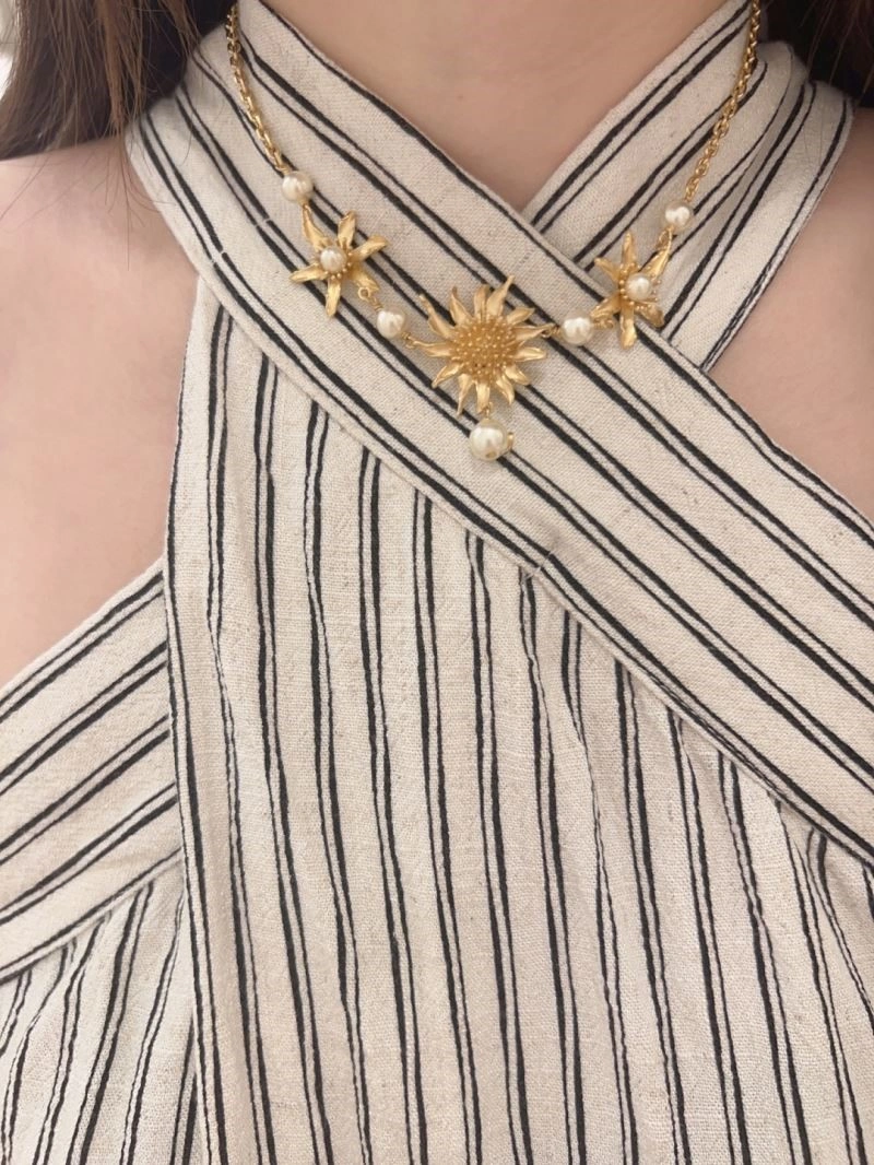 Bold Christian Dior Necklaces 234102
