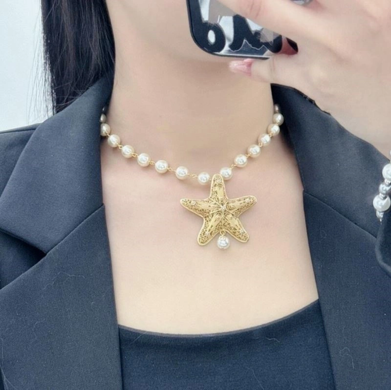 Christian Dior Necklaces Youthful 234081