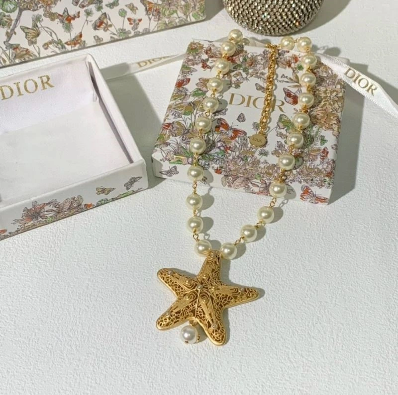 Christian Dior Necklaces Youthful 234081