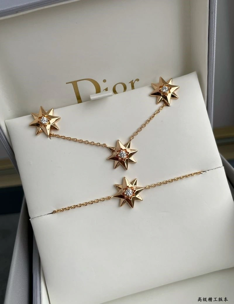 FashionForward Christian Dior Necklaces 234130