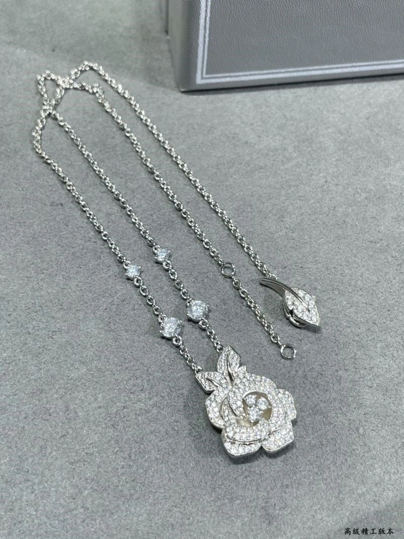 GoodFit Christian Dior Necklaces 234082