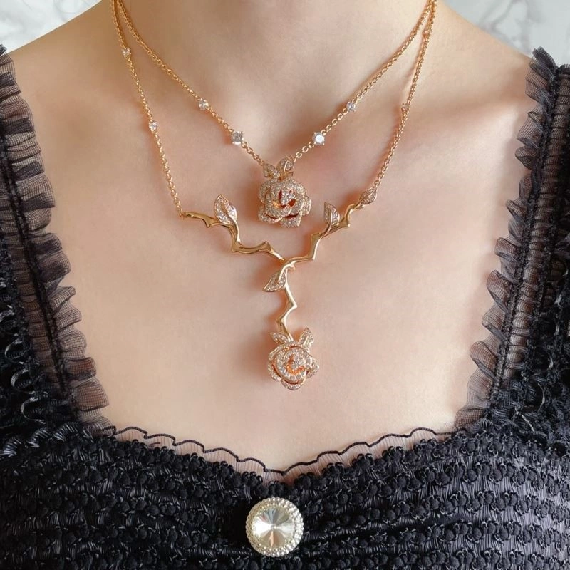 Christian Dior Necklaces Comfortable 234095