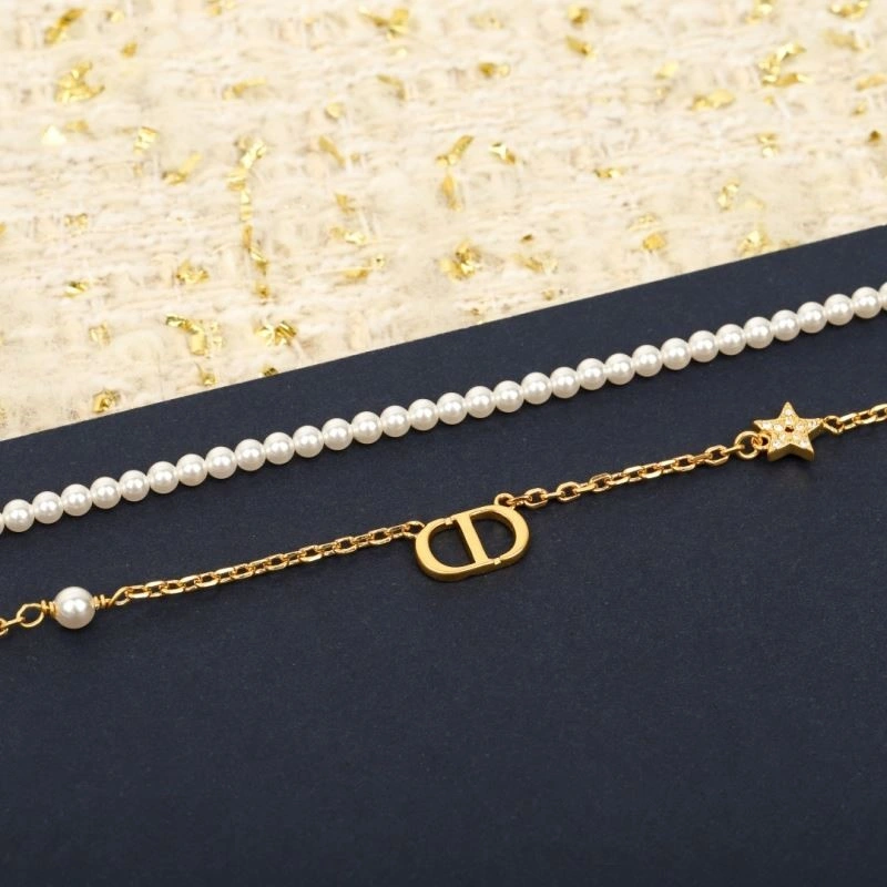 Comfortable Christian Dior Necklaces 234077