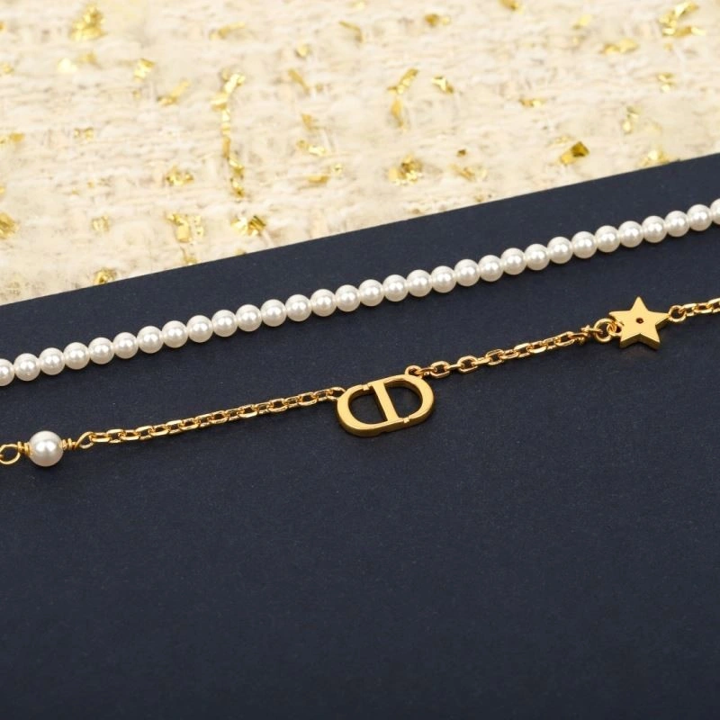 Comfortable Christian Dior Necklaces 234077