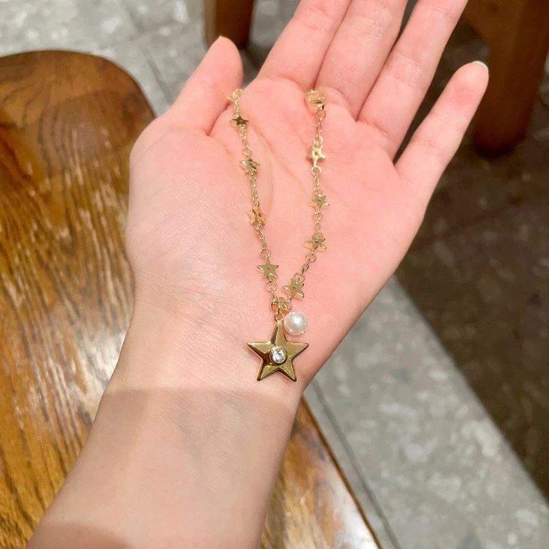 Christian Dior Necklaces Fashionable 234071