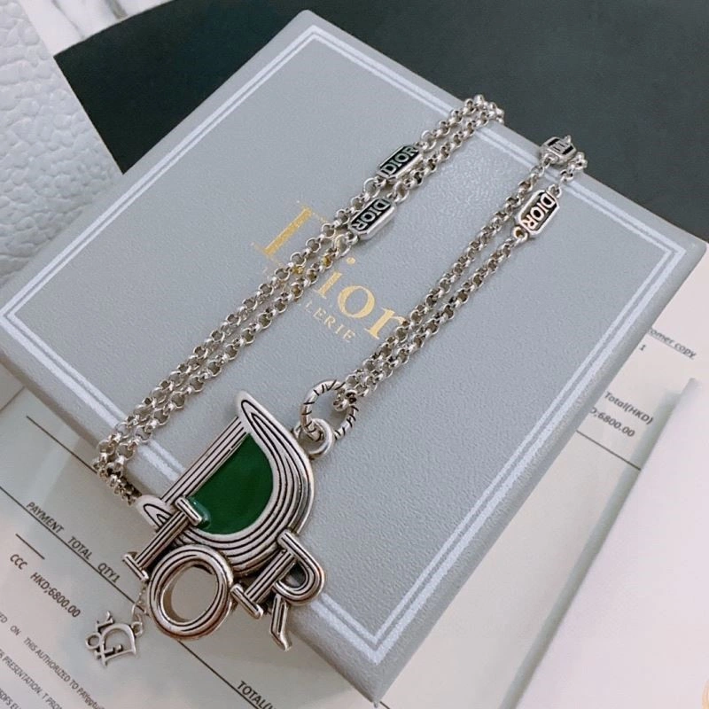 Bold Christian Dior Necklaces 234060
