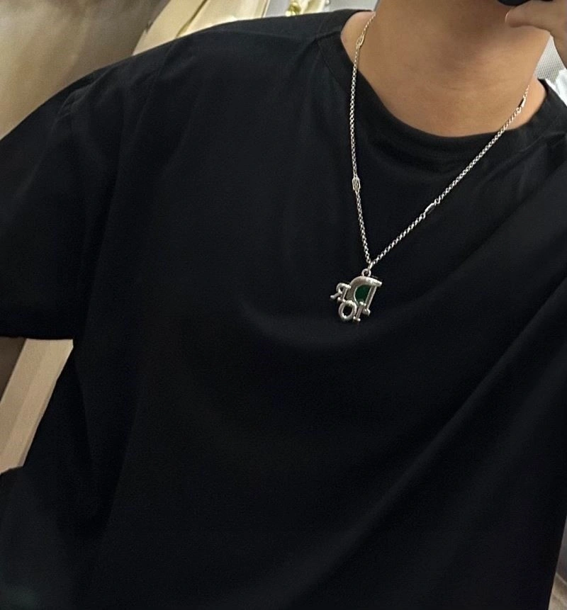 Bold Christian Dior Necklaces 234060