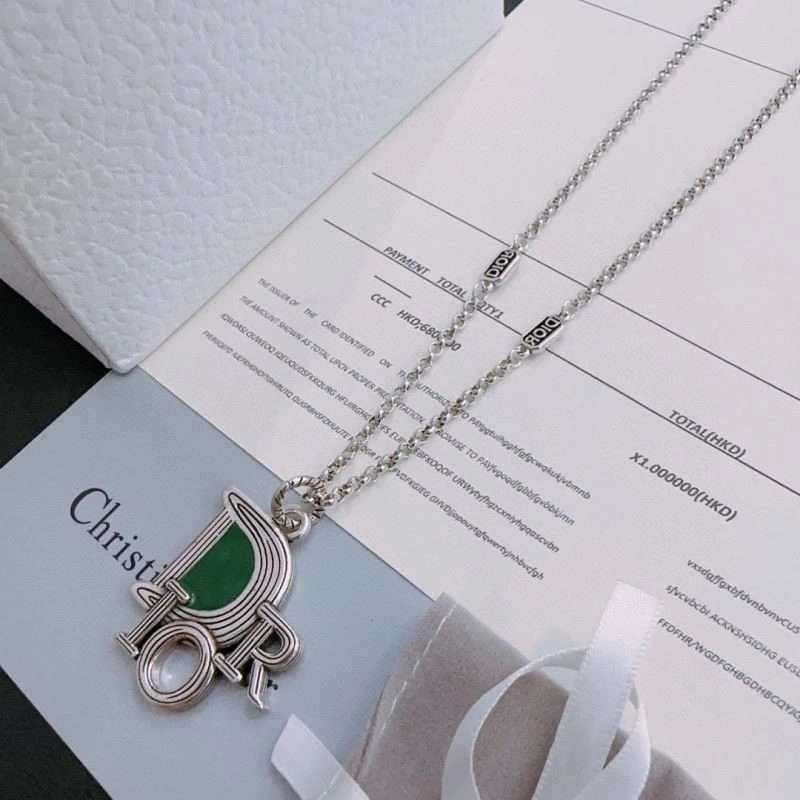 Bold Christian Dior Necklaces 234060