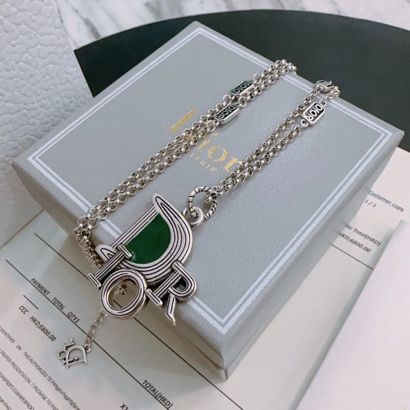 Bold Christian Dior Necklaces 234060