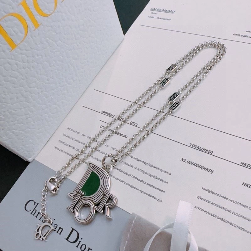 Bold Christian Dior Necklaces 234060