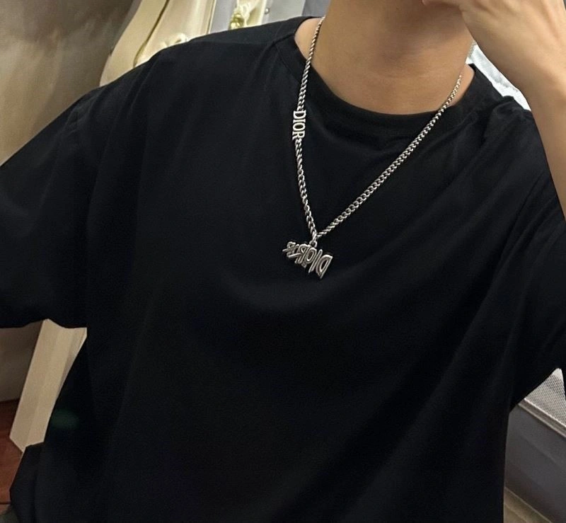 UrbanChic Christian Dior Necklaces 234064