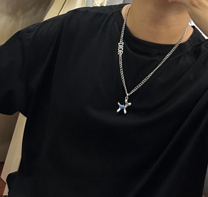 Versatile Christian Dior Necklaces 234067