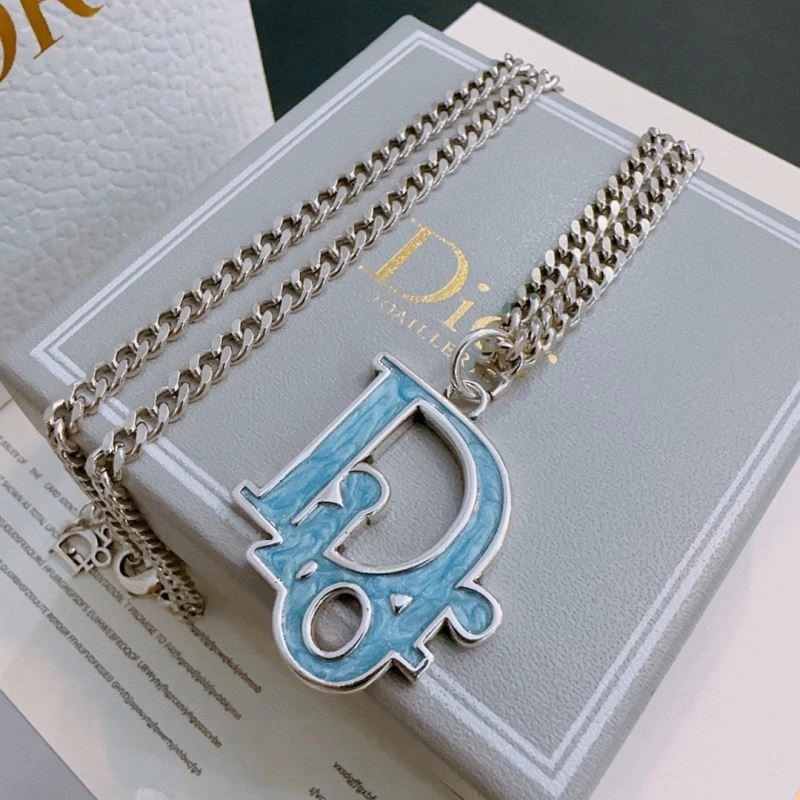 Stretchable Christian Dior Necklaces 234063