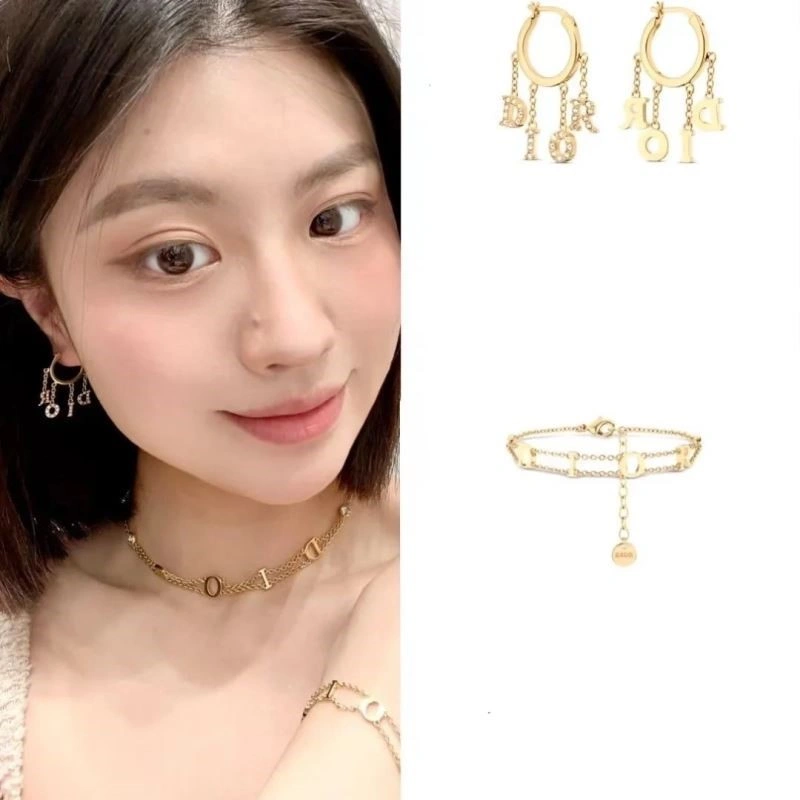 Christian Dior Necklaces Versatile 233809