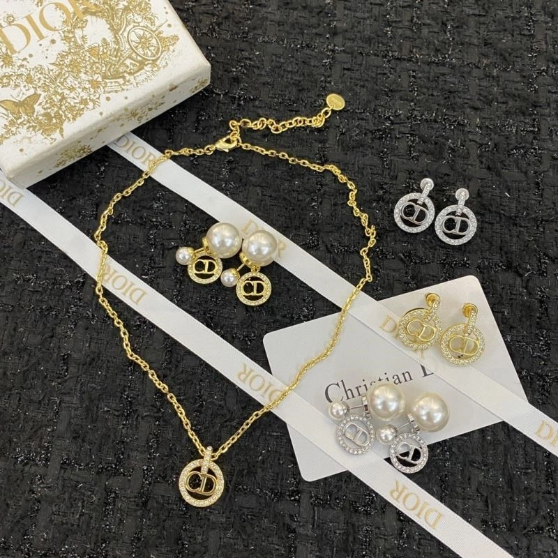 Chic Christian Dior Necklaces 233787