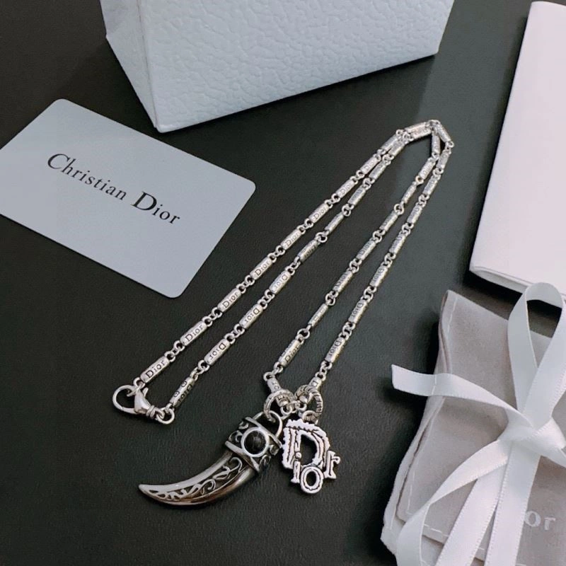 Christian Dior Necklaces Lightweight 233803