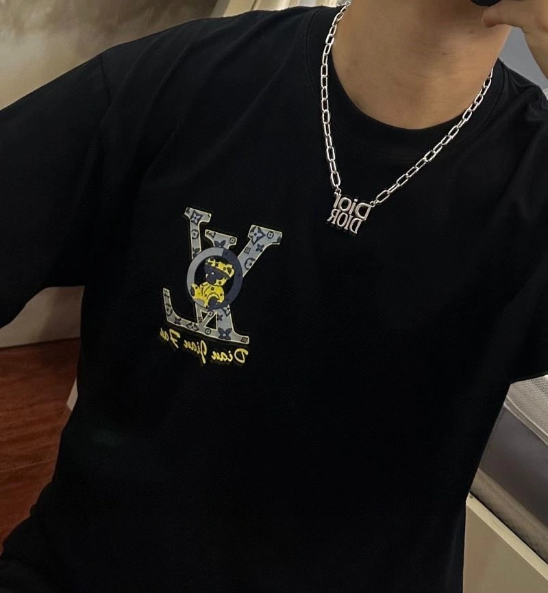 Reliable Christian Dior Necklaces 233770