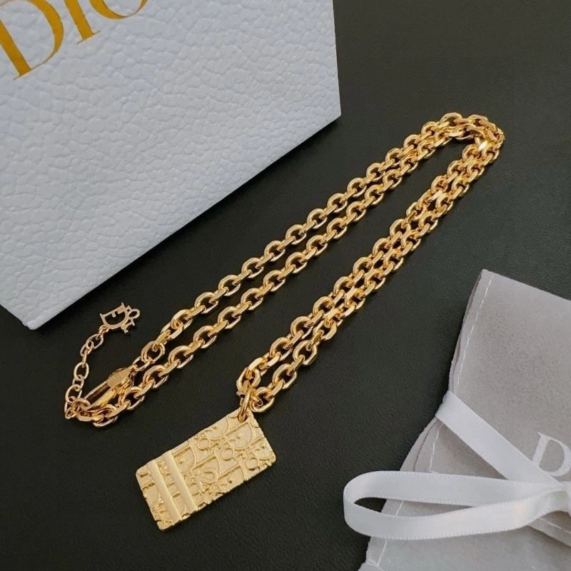 Fashionable Christian Dior Necklaces 233762