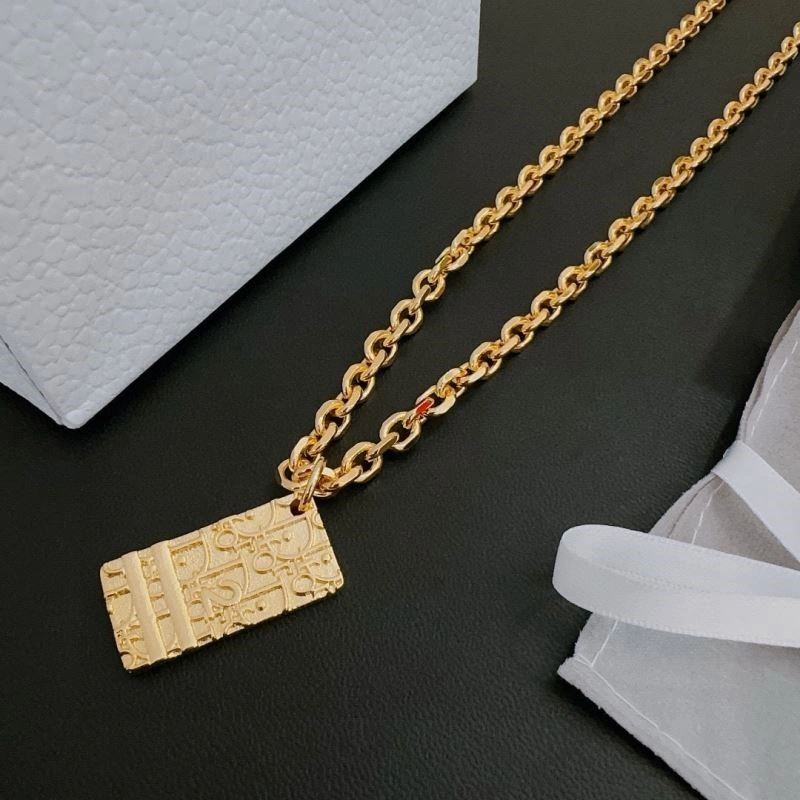Fashionable Christian Dior Necklaces 233762