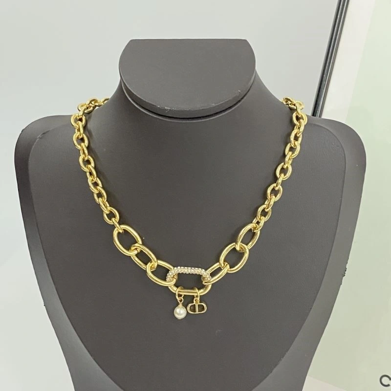 Soft Christian Dior Necklaces 233748