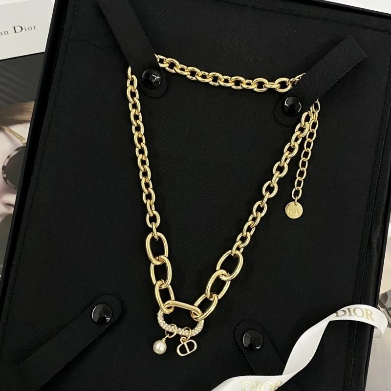 Soft Christian Dior Necklaces 233748