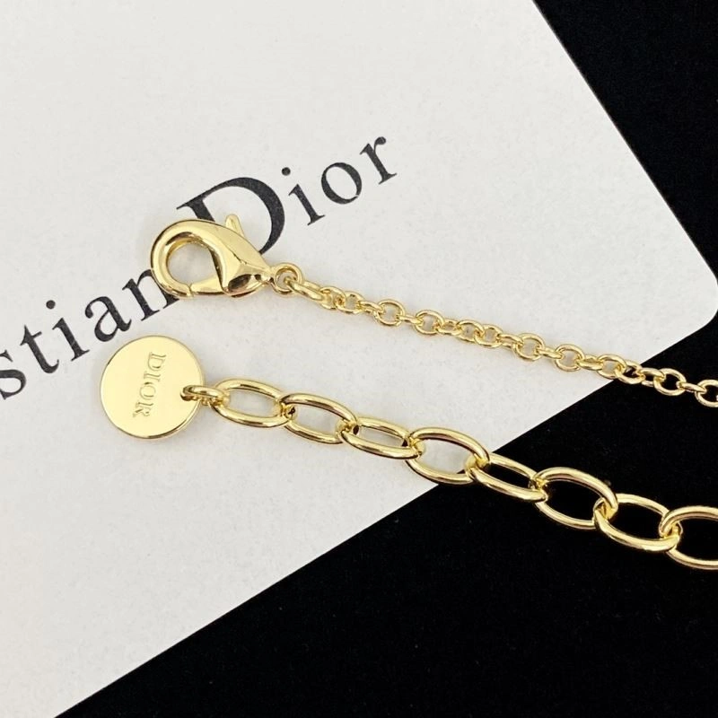 Christian Dior Necklaces OnTrend 233742