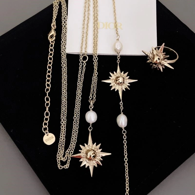 Durable Christian Dior Necklaces 233749