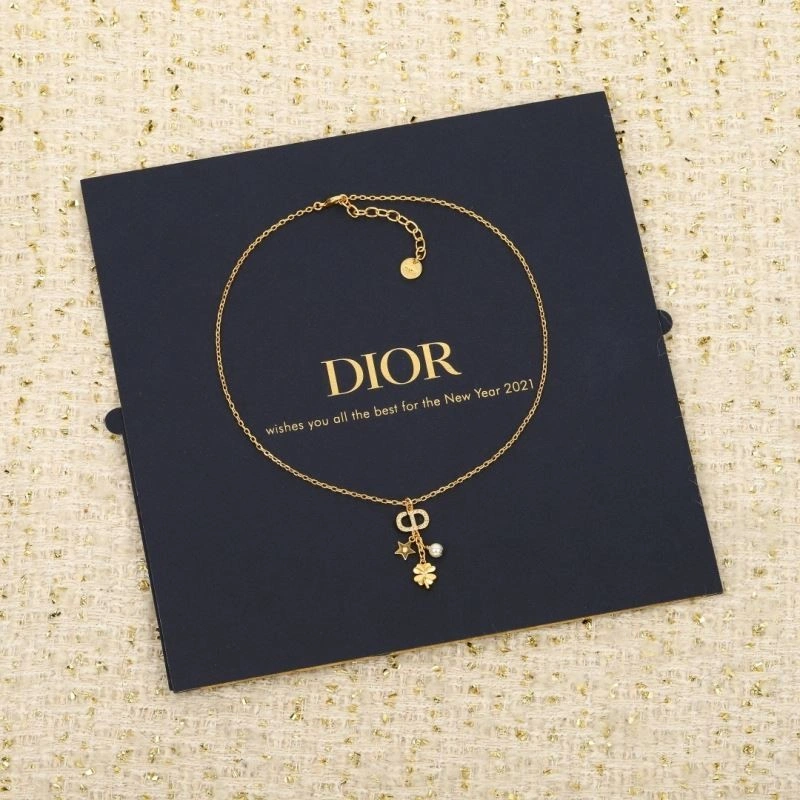 Timeless Christian Dior Necklaces 233757
