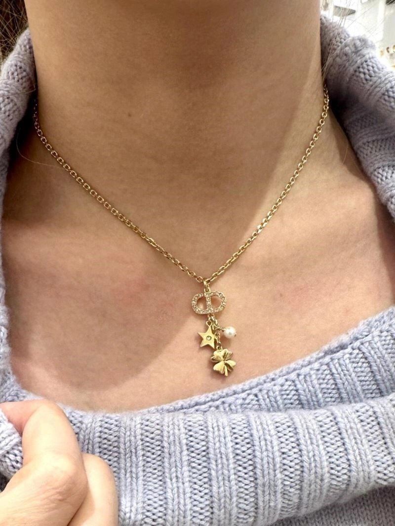 Timeless Christian Dior Necklaces 233757