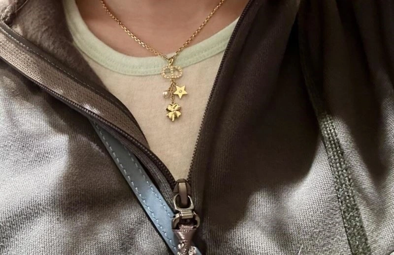 Timeless Christian Dior Necklaces 233757