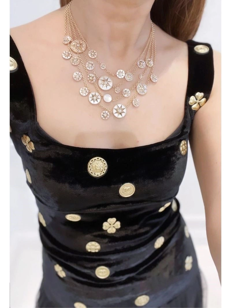 FlexibleFit Christian Dior Necklaces 233743