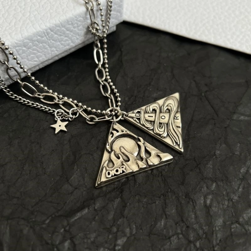 SmoothTexture Christian Dior Necklaces 233790