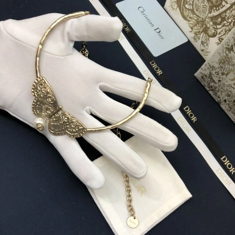 Bold Christian Dior Necklaces 233737