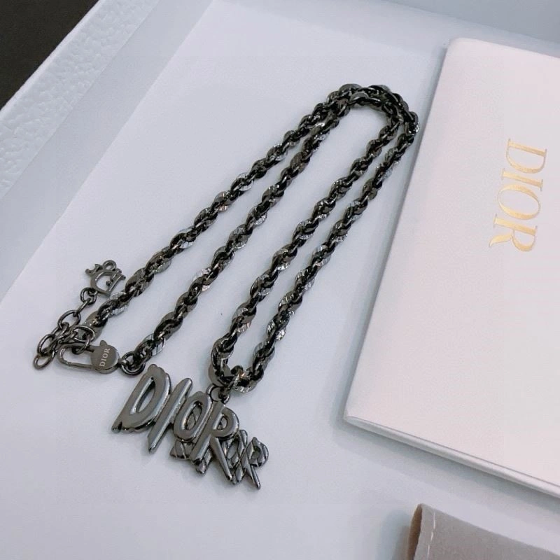 Fashionable Christian Dior Necklaces 233735
