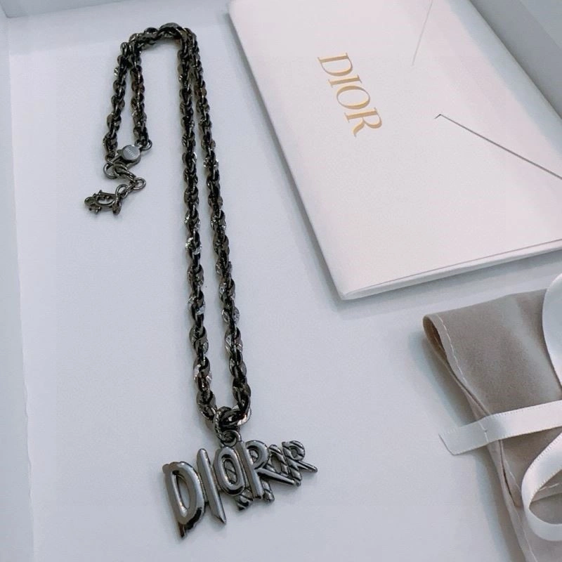 Fashionable Christian Dior Necklaces 233735