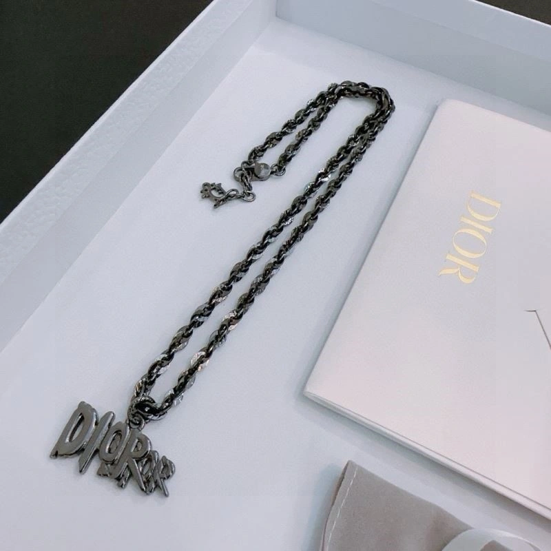 Fashionable Christian Dior Necklaces 233735
