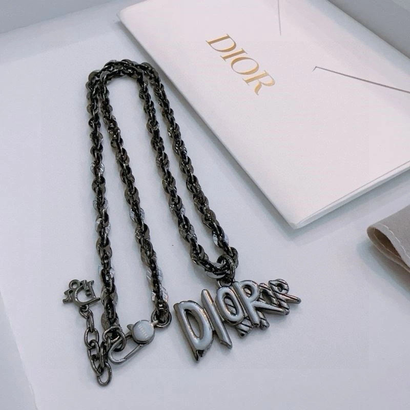 Fashionable Christian Dior Necklaces 233735