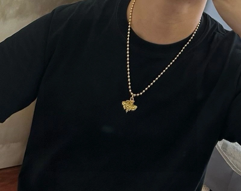 Attractive Christian Dior Necklaces 233732