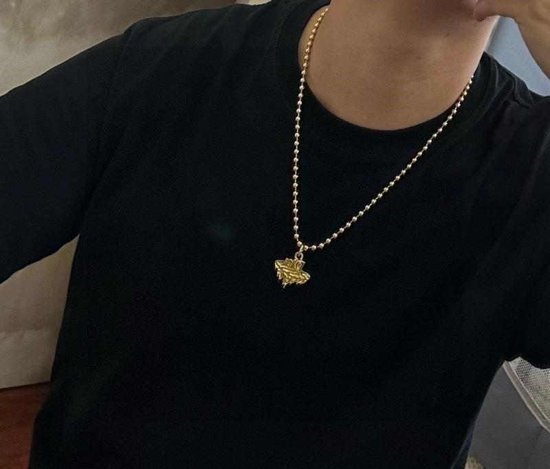 Attractive Christian Dior Necklaces 233732