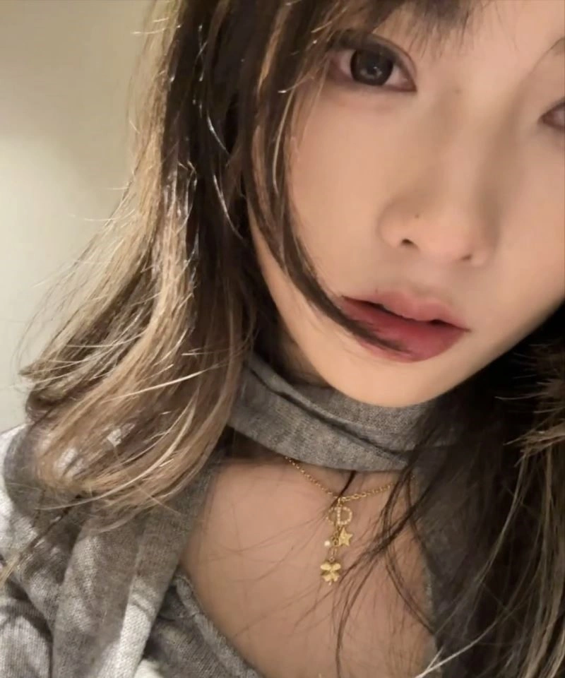 Supportive Christian Dior Necklaces 233400