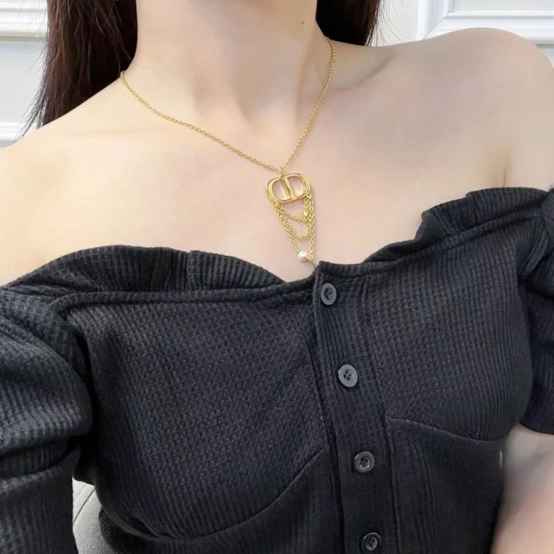 Flexible Christian Dior Necklaces 233391