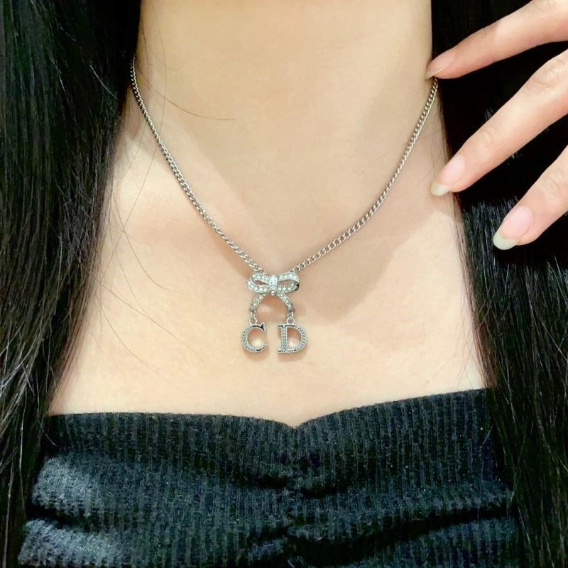 Christian Dior Necklaces Reliable 233433