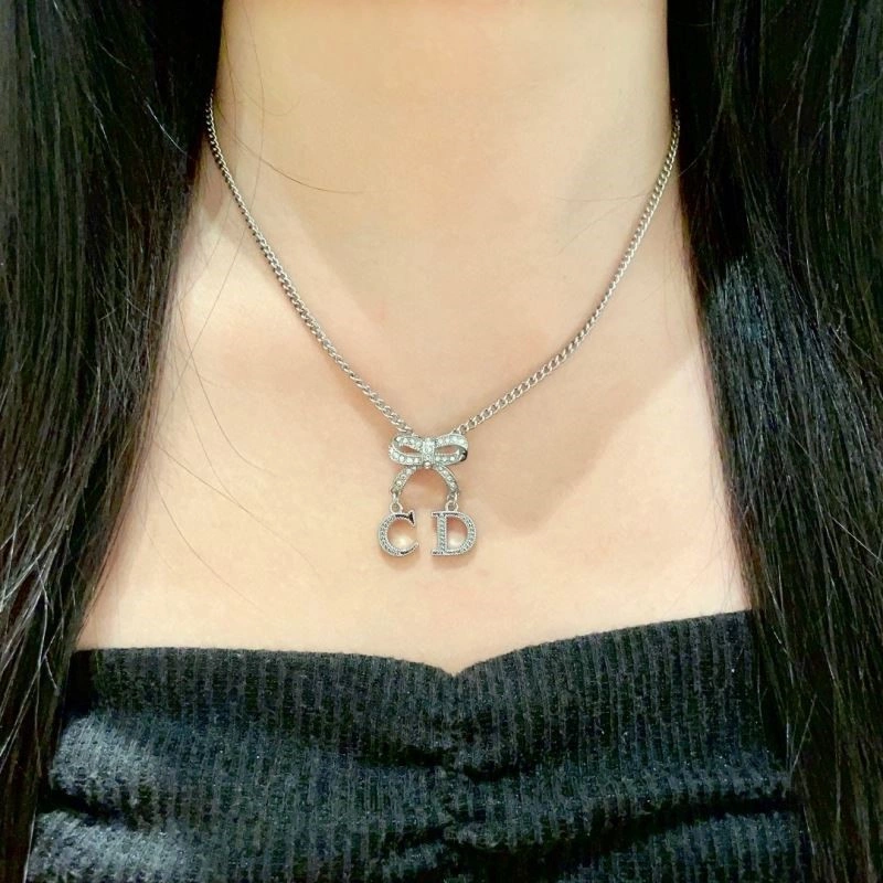 Christian Dior Necklaces Reliable 233433