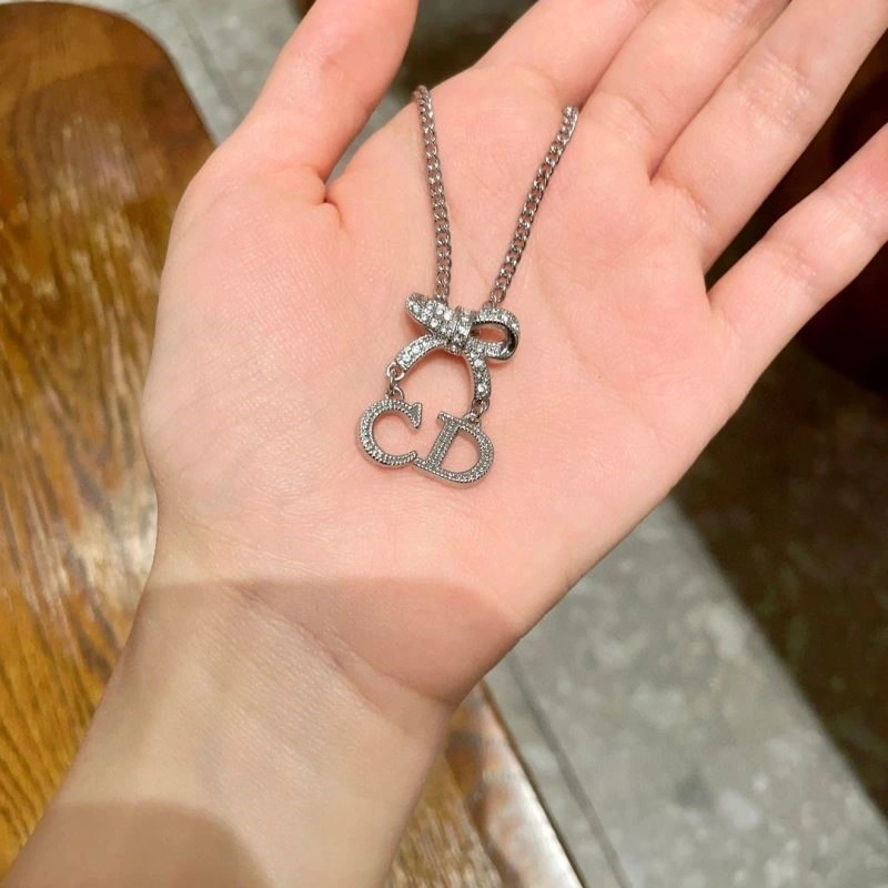 Christian Dior Necklaces Reliable 233433