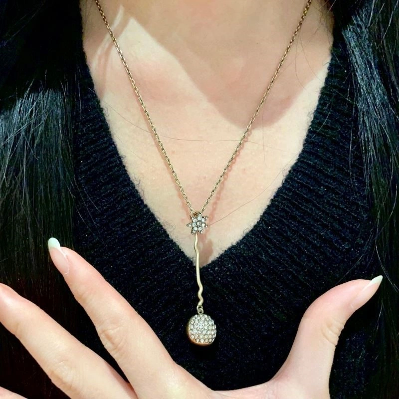 Christian Dior Necklaces Elegant 233401