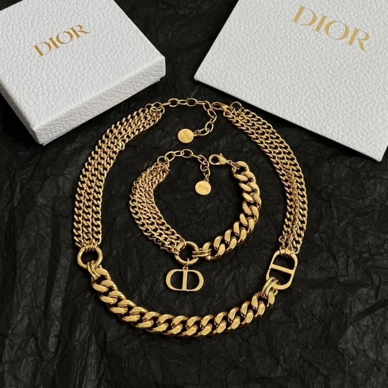Christian Dior Necklaces SmoothTexture 233385