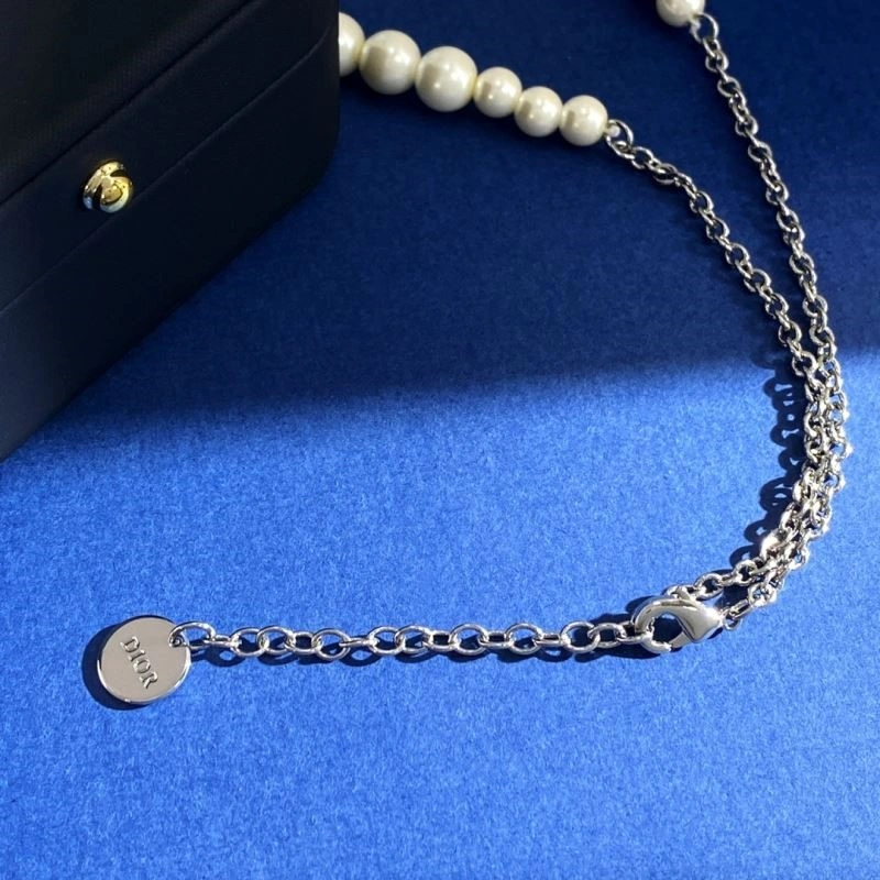 HighPerformance Christian Dior Necklaces 233386